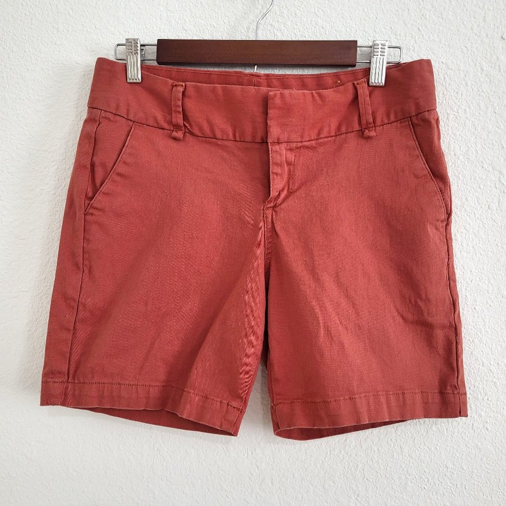 Hybrid Bermuda Walking Shorts SZ 7